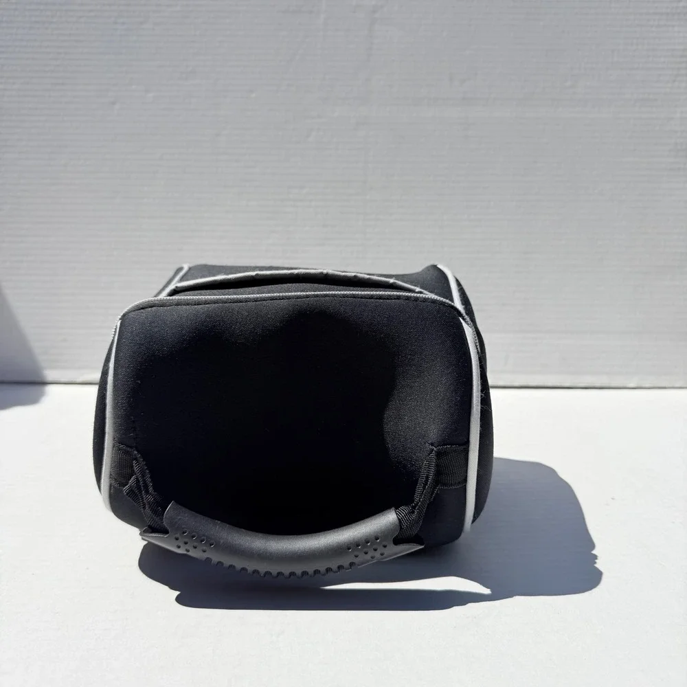 Apple Logo Employee Merch Insulated Lunch Bag Black Soft Cooler Zip Case handle